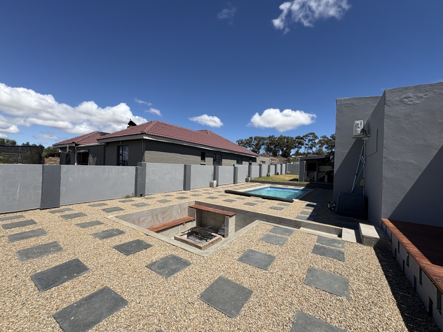 4 Bedroom Property for Sale in Darling Western Cape